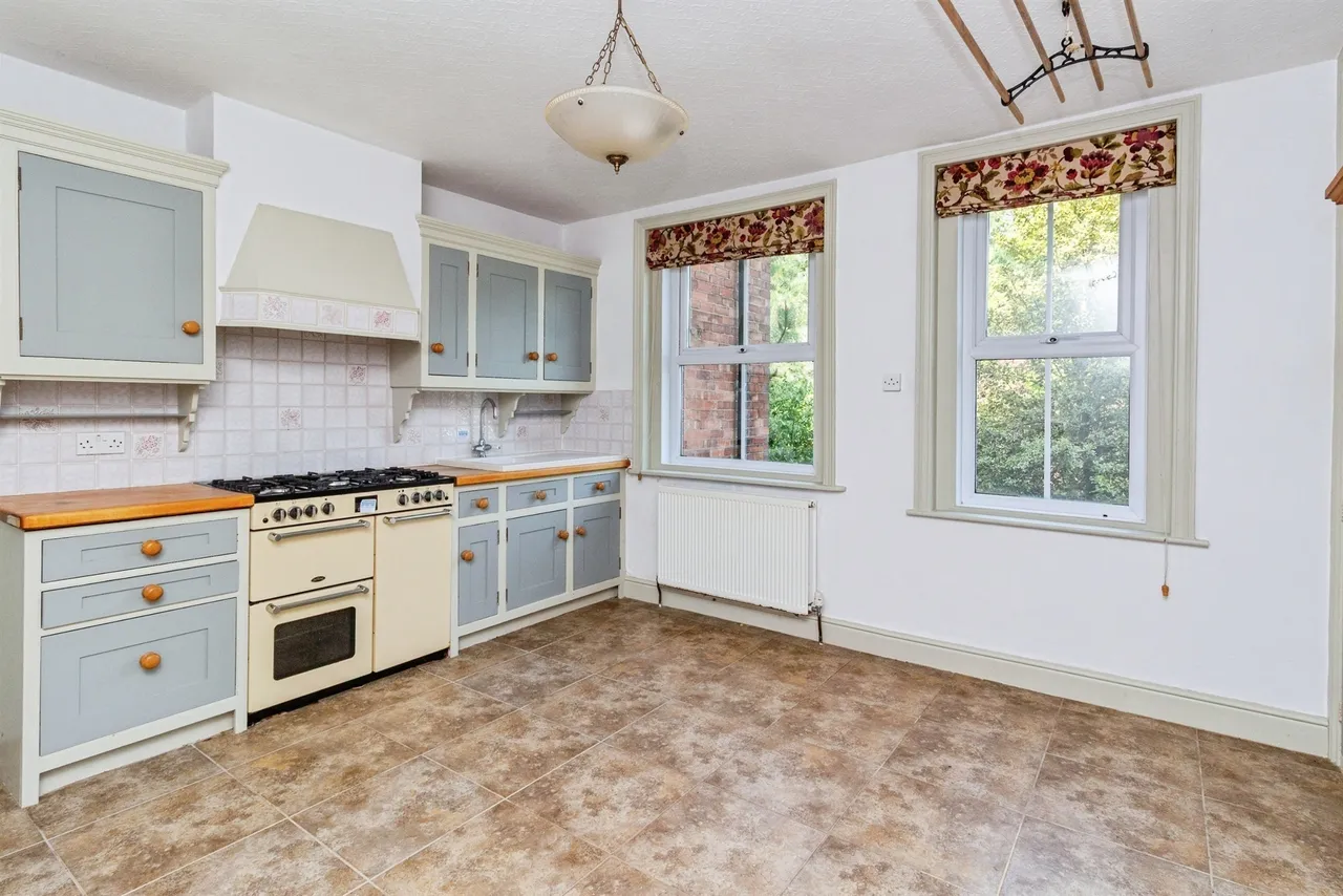 Newport Road, Gnosall, ST20, photo 5