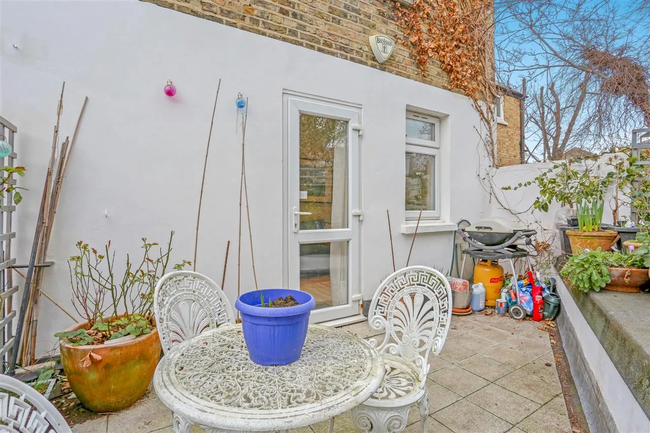 Melgund Road, London, photo 9