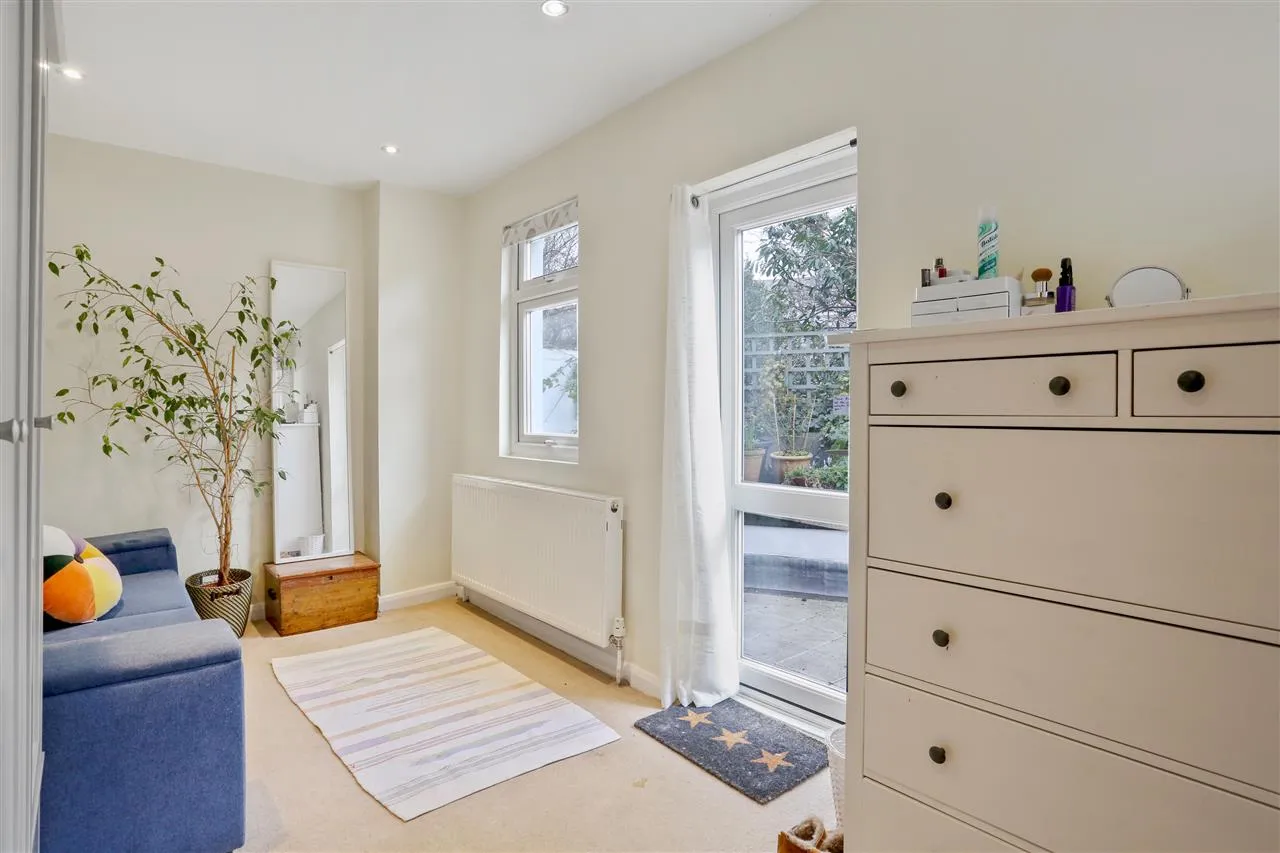 Melgund Road, London, photo 12