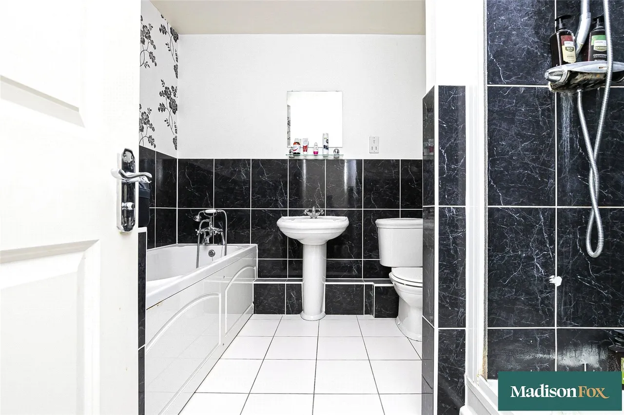 The Boulevard, Woodford Green, IG8, photo 10