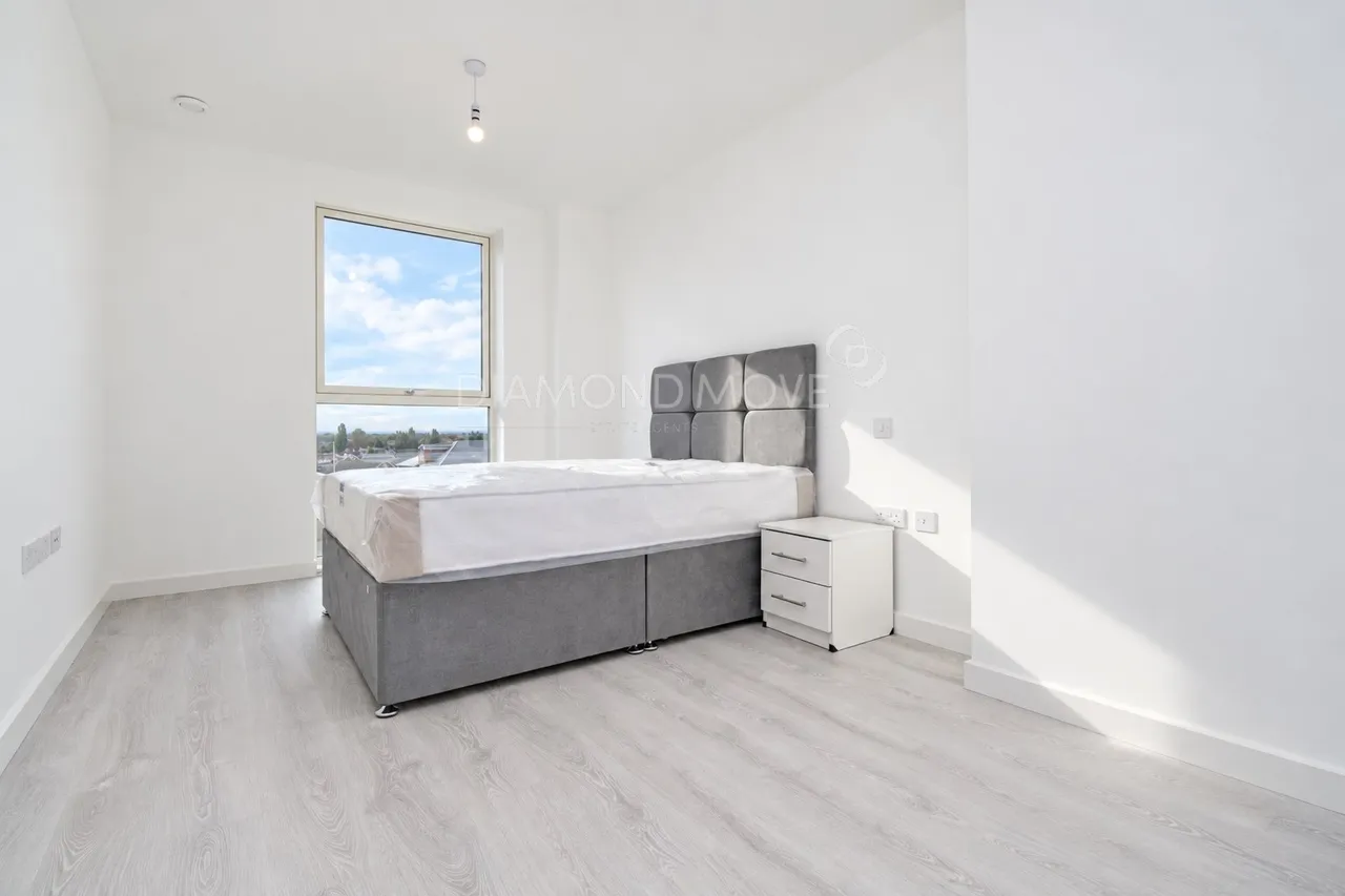 Smithy Lane, Hounslow, TW3 1EY, photo 6