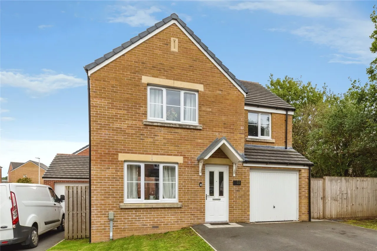 4 bed house for sale, Maes Elen, Carmarthen, SA31