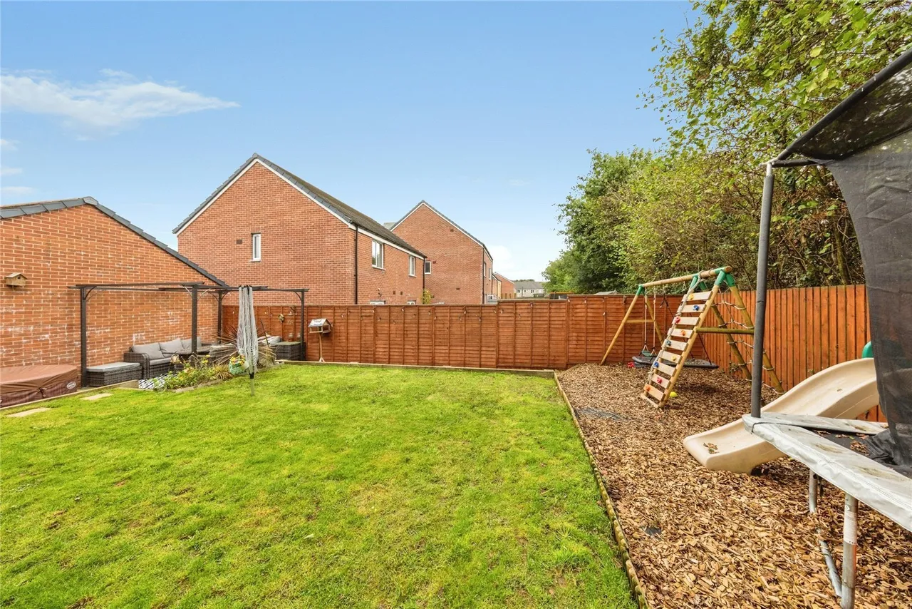 Maes Elen, Carmarthen, SA31, photo 22