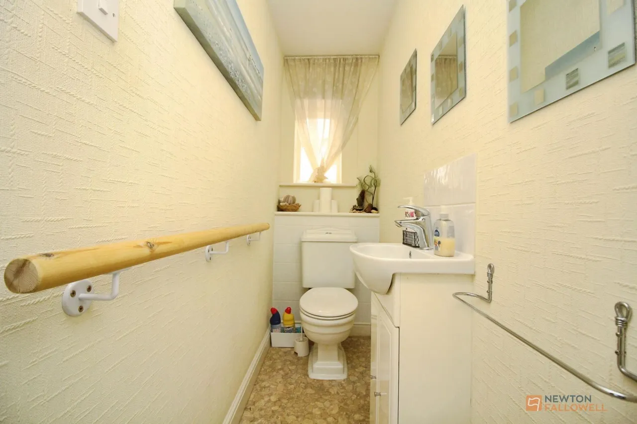 Lubbesthorpe Road, Leicester, LE3, photo 11