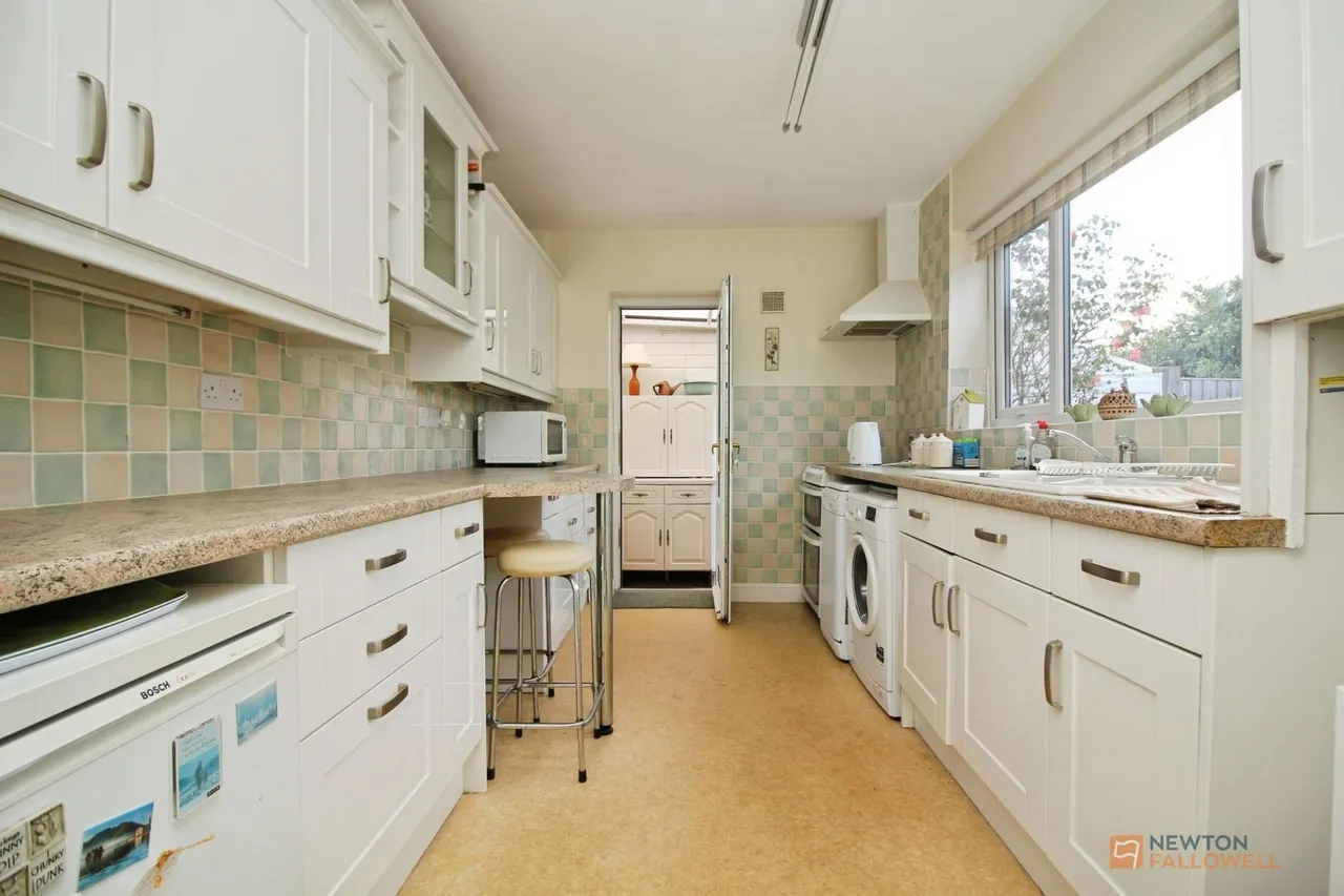 Lubbesthorpe Road, Leicester, LE3, photo 8