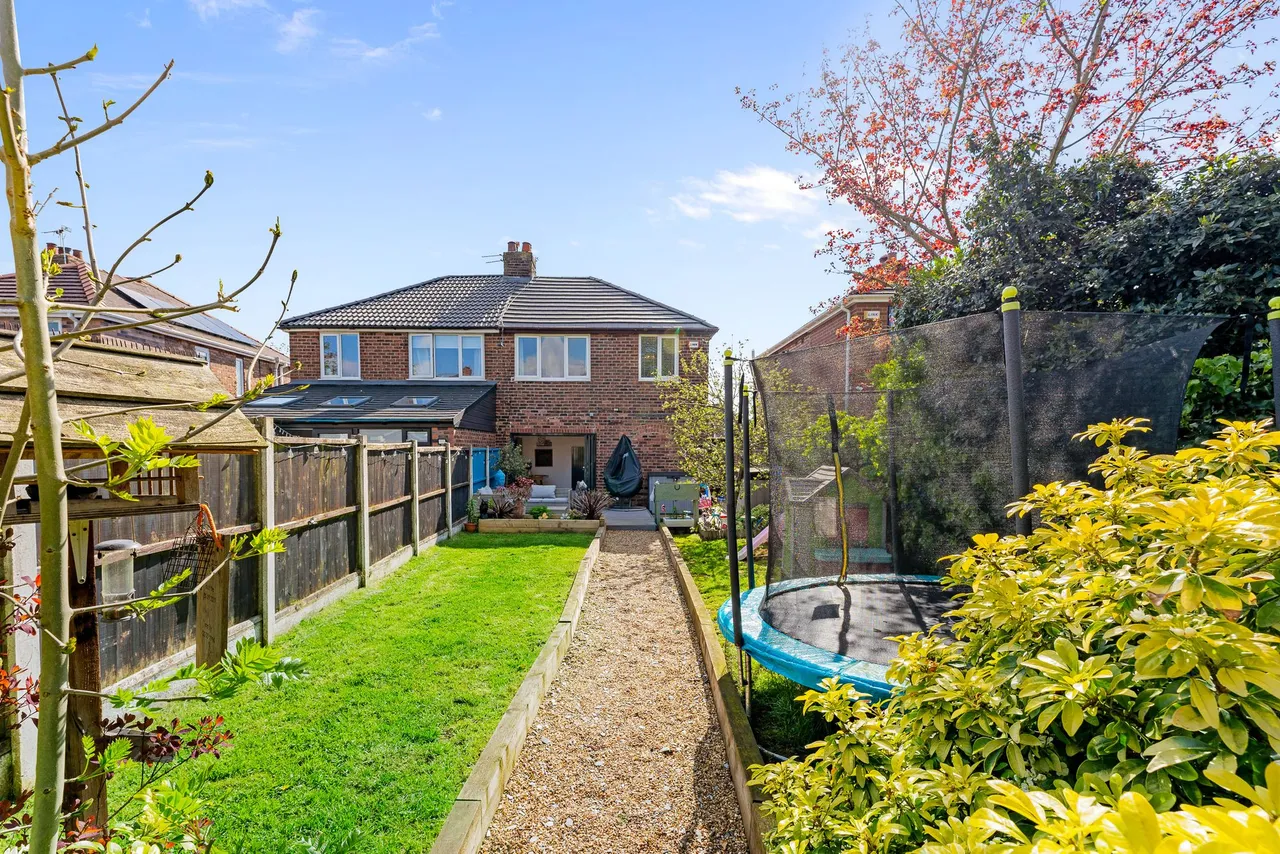 Barrows Green Lane, Widnes, Widnes, WA8 3JH, photo 18