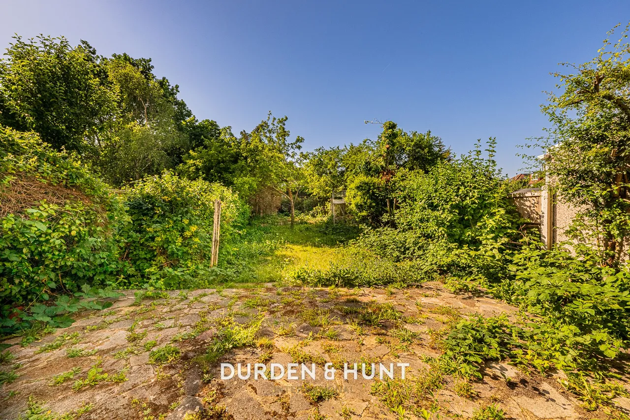 Monmouth Avenue, South Woodford, E18, photo 19