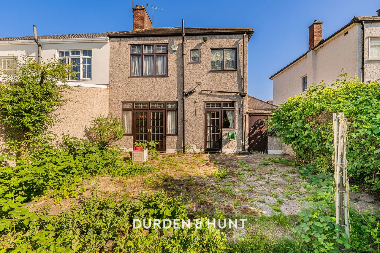 Monmouth Avenue, South Woodford, E18, photo 23