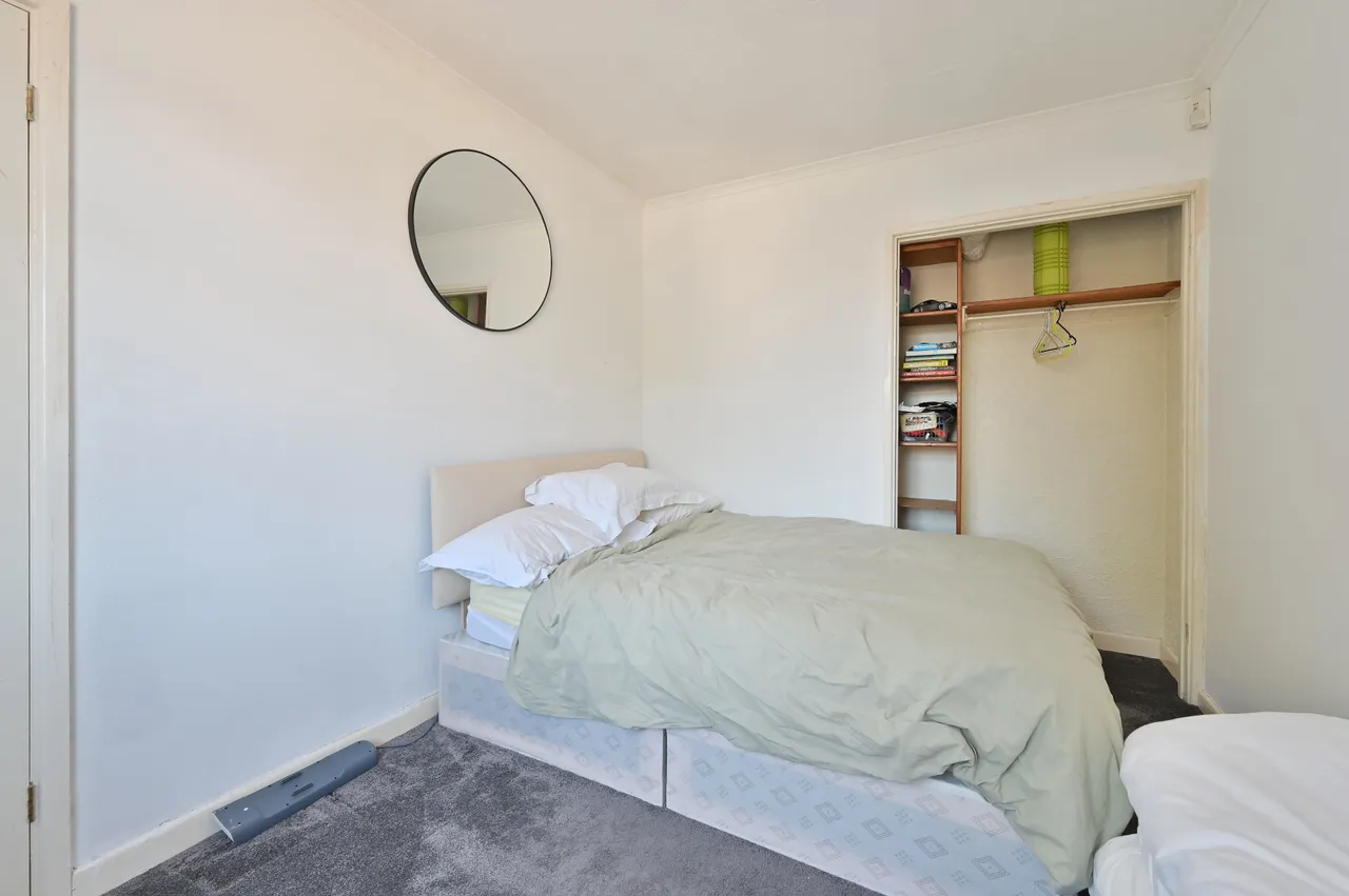 Northolt, UB5, photo 10