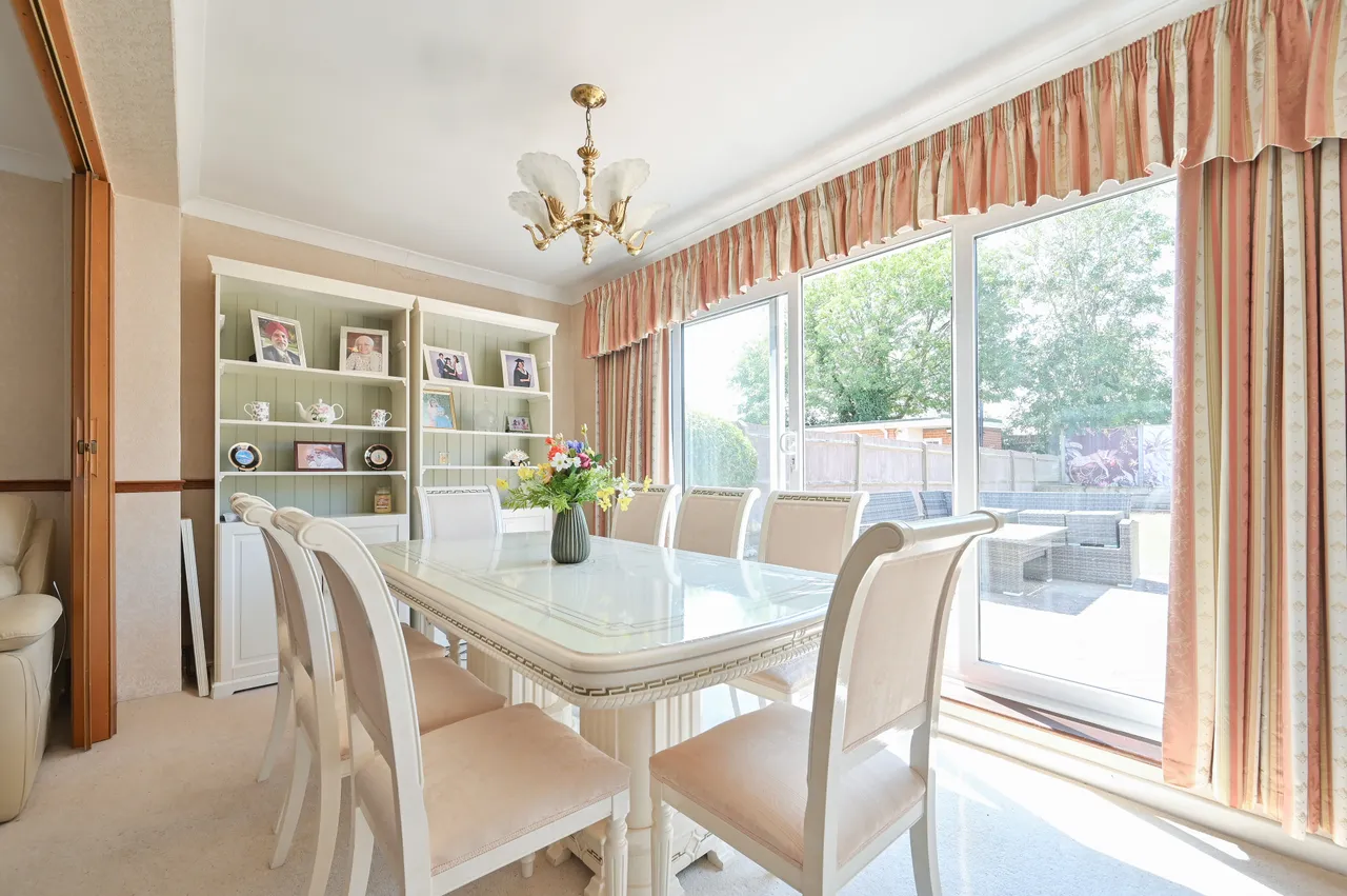 Northolt, UB5, photo 4