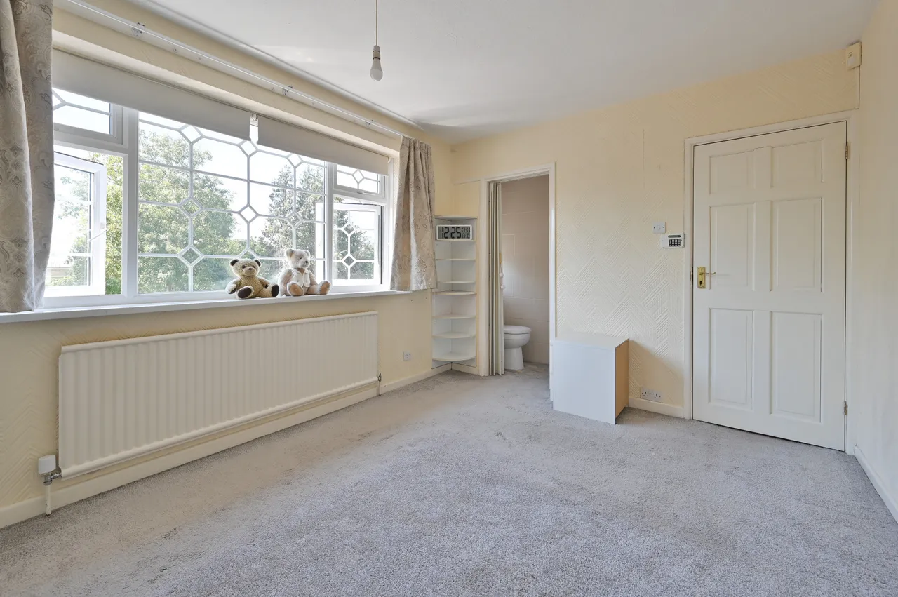 Northolt, UB5, photo 14