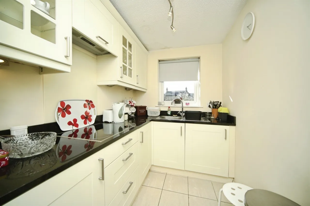Northfield Gardens, Taunton, TA1, photo 3