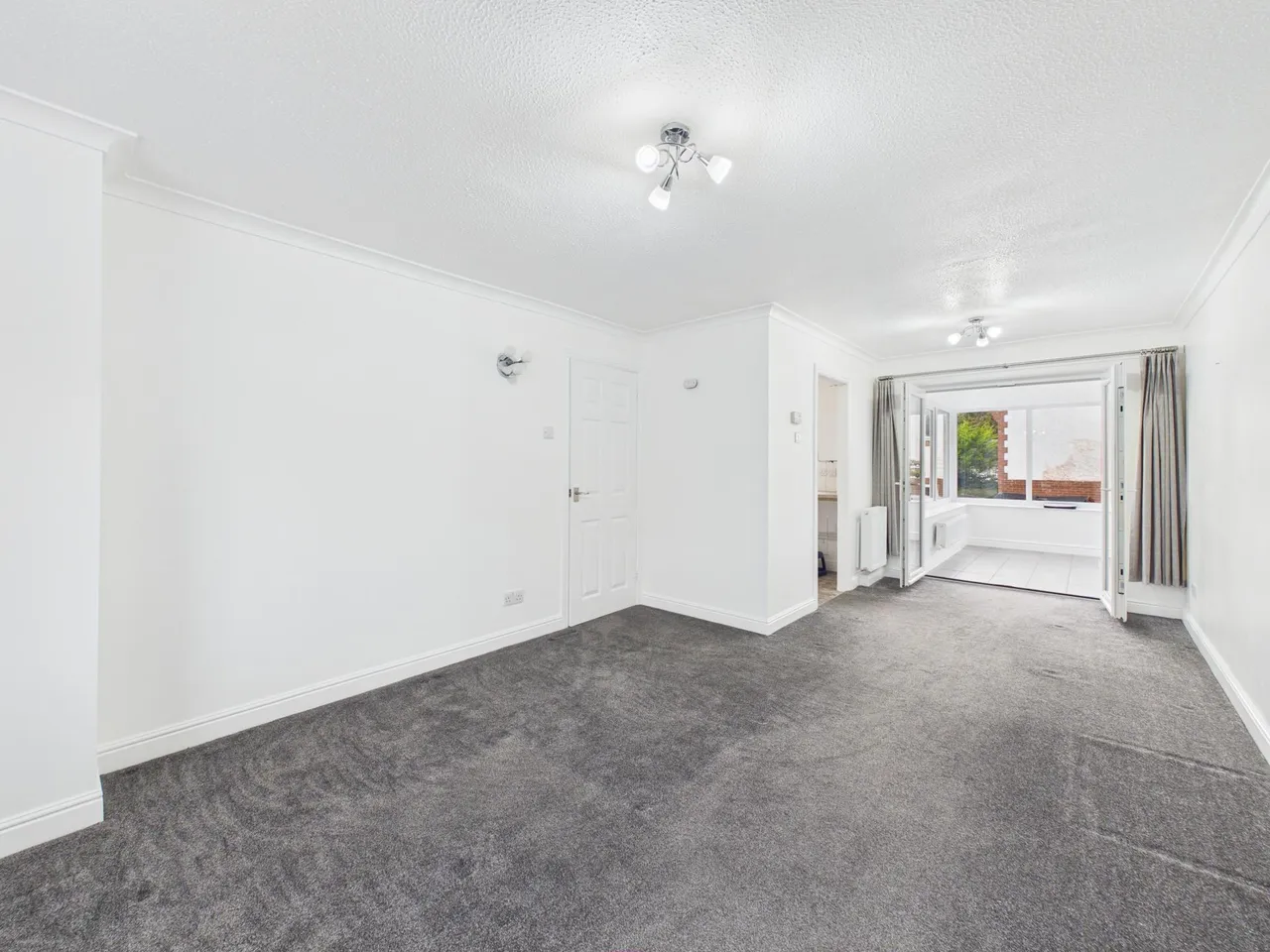 Gleneagles Drive, Stanwix, CA3, photo 3