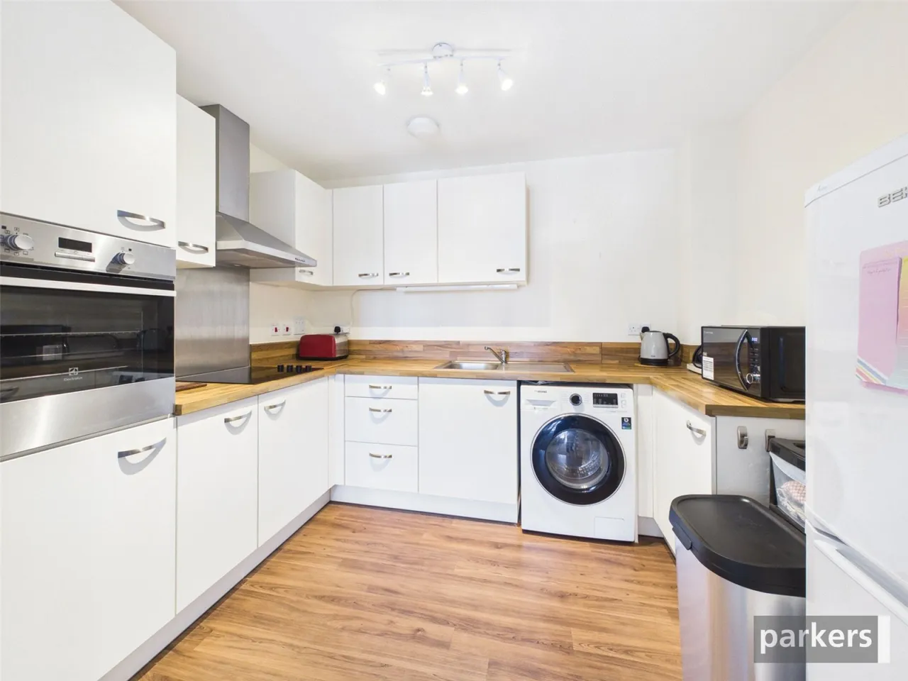Englefield Place, Earley, RG6, photo 2