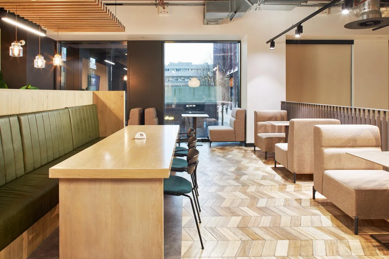 Circle Square North, M1, photo 7