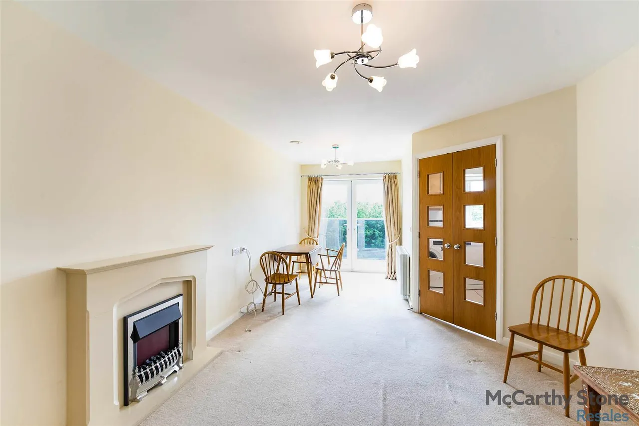 Squirrel Way, Shadwell, LS17, photo 2