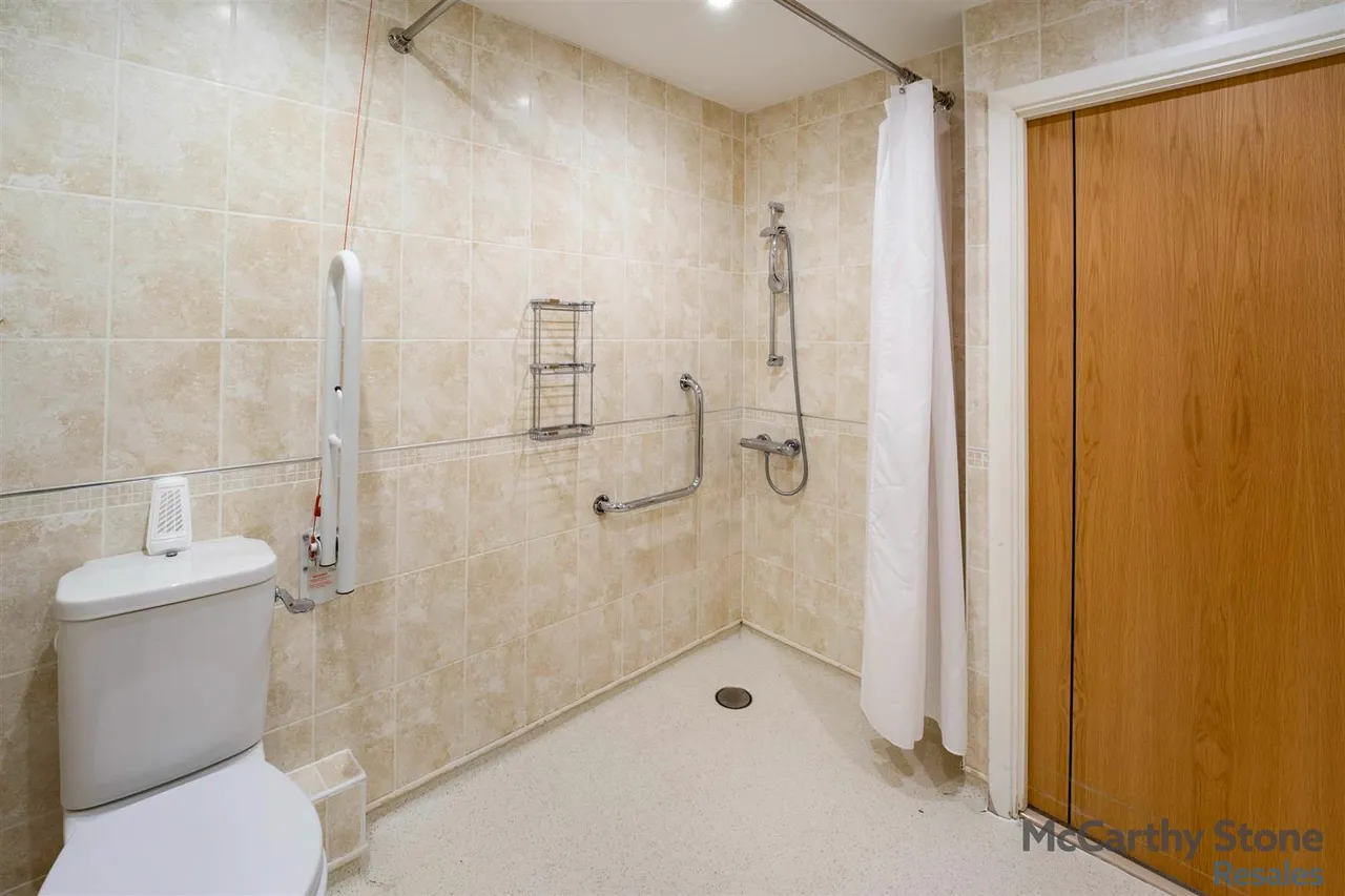 Squirrel Way, Shadwell, LS17, photo 9