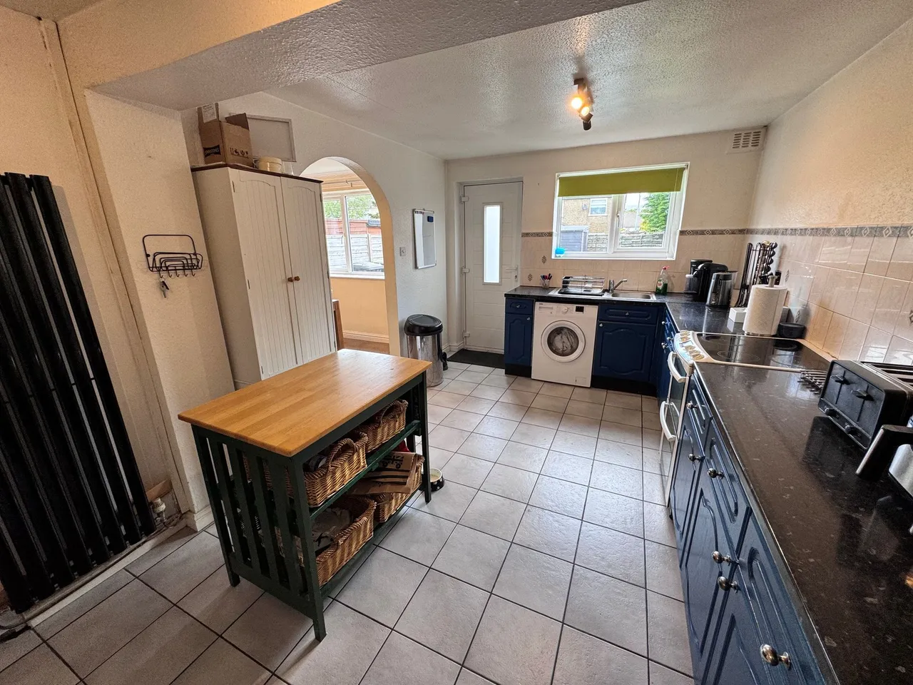 Grange Park Avenue, High Peak, photo 12