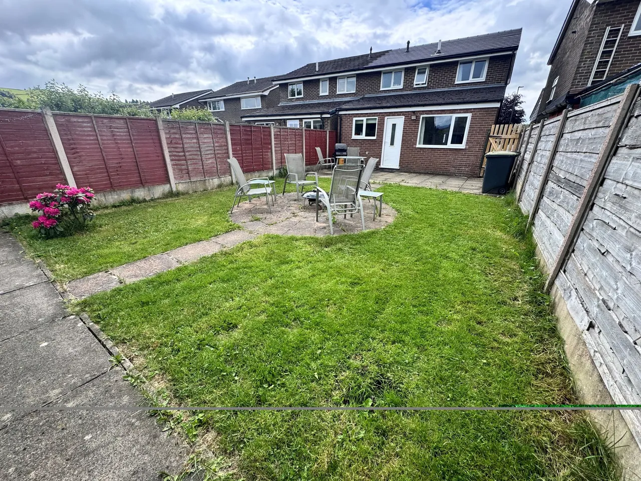 Grange Park Avenue, High Peak, photo 4