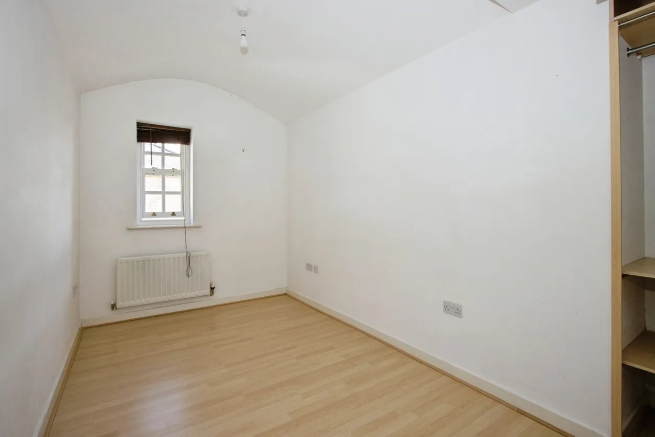 Tuke Grove, Wakefield, WF1, photo 6
