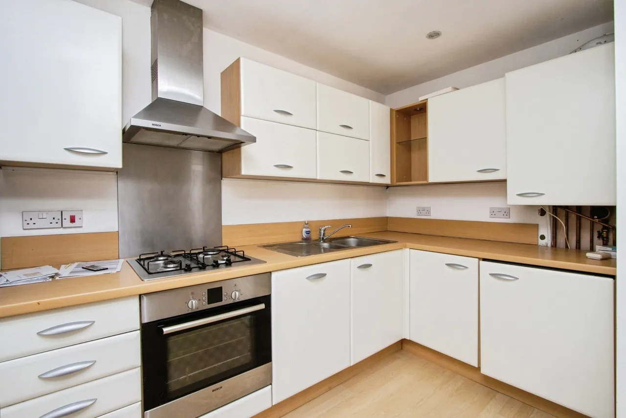 Tuke Grove, Wakefield, WF1, photo 12