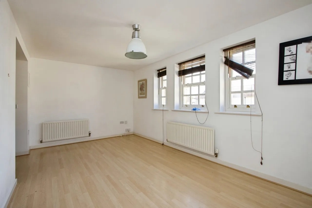 Tuke Grove, Wakefield, WF1, photo 10