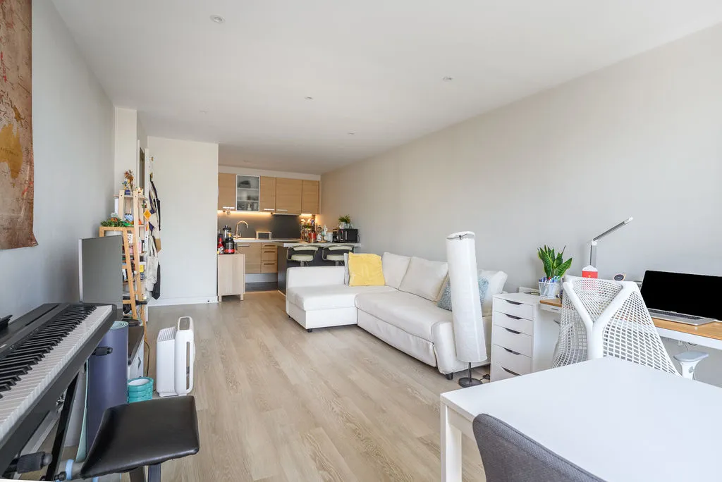 The Heart, Walton-On-Thames KT12 1GB, photo 5
