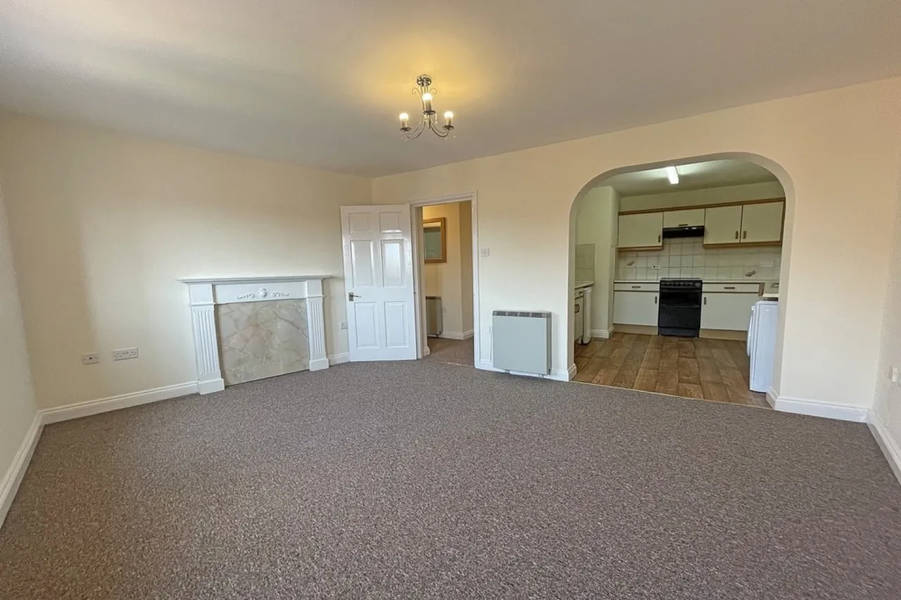 West End Court, Crompton Street, Warwick, photo 4