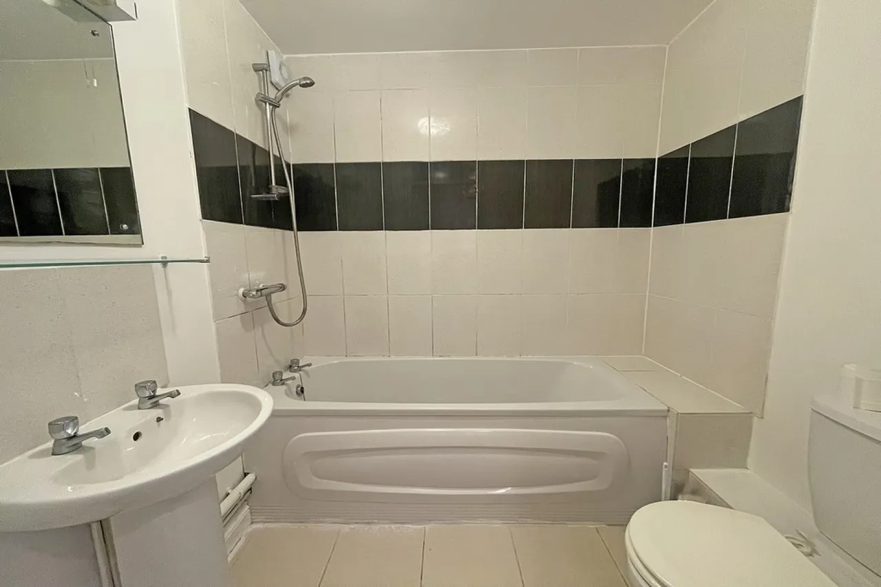 West End Court, Crompton Street, Warwick, photo 9