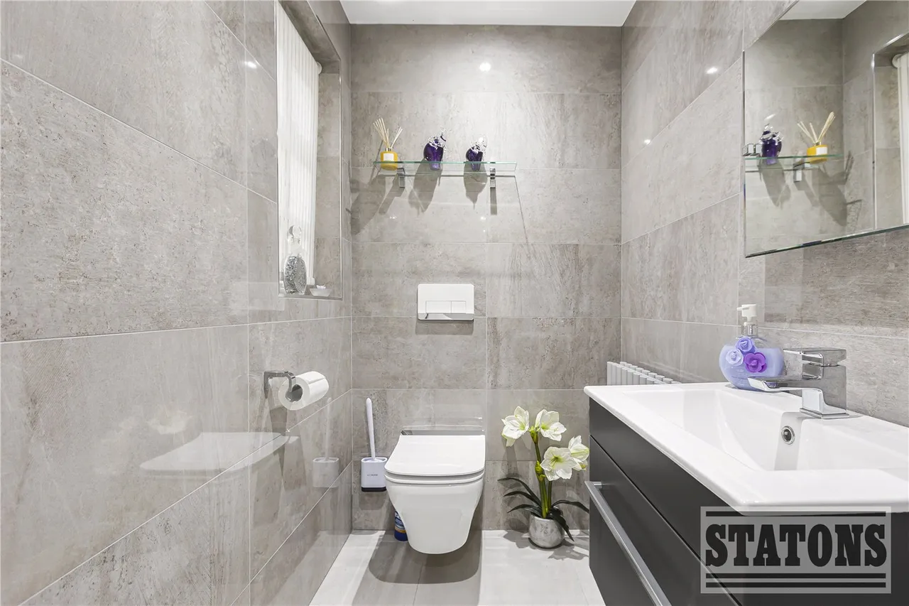 May Gardens, Elstree, Hertfordshire, WD6 3RZ, photo 12