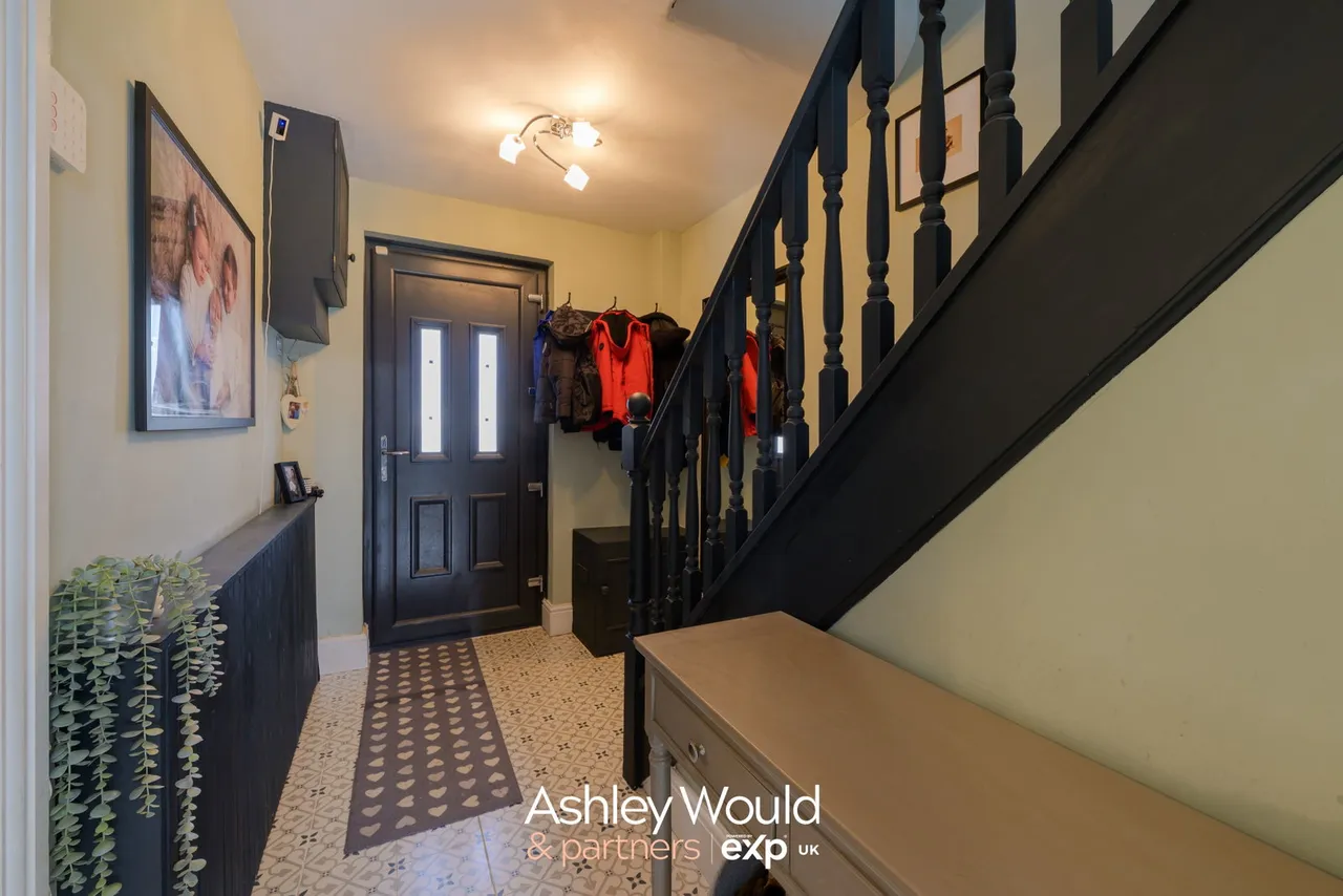Bernard Road, Oldbury, B68, photo 10