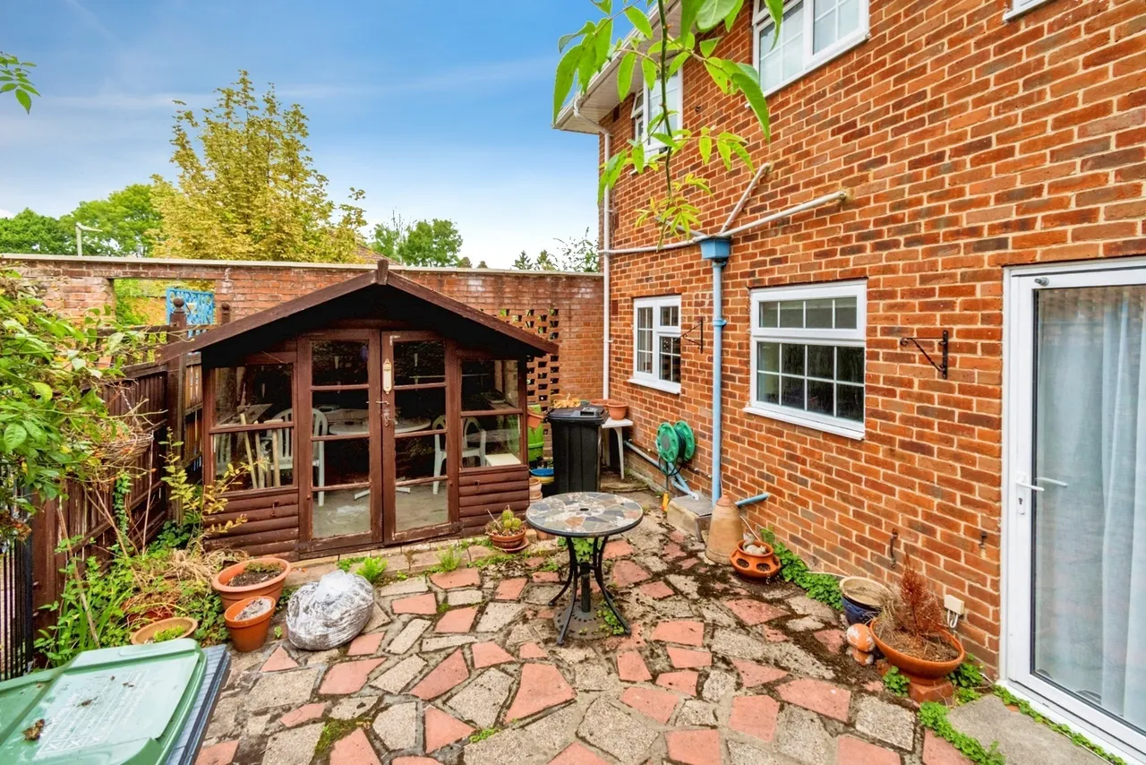 Kings Close, Lyndhurst, SO43, photo 9
