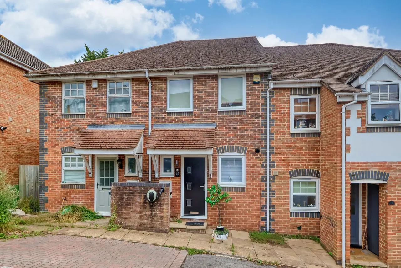2 bed house for sale, Wheelers Park, High Wycombe, HP13