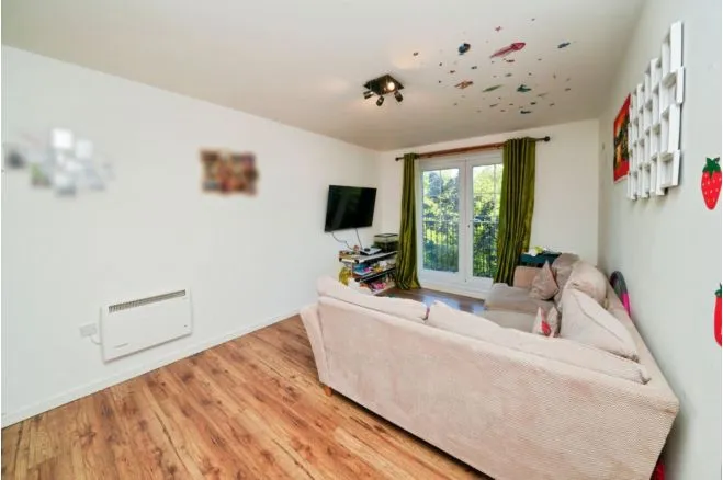 Robinson Road, Ellesmere Port, CH65, photo 2