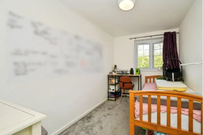 Robinson Road, Ellesmere Port, CH65, photo 8