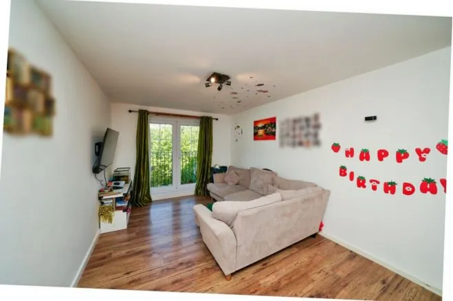 Robinson Road, Ellesmere Port, CH65, photo 3
