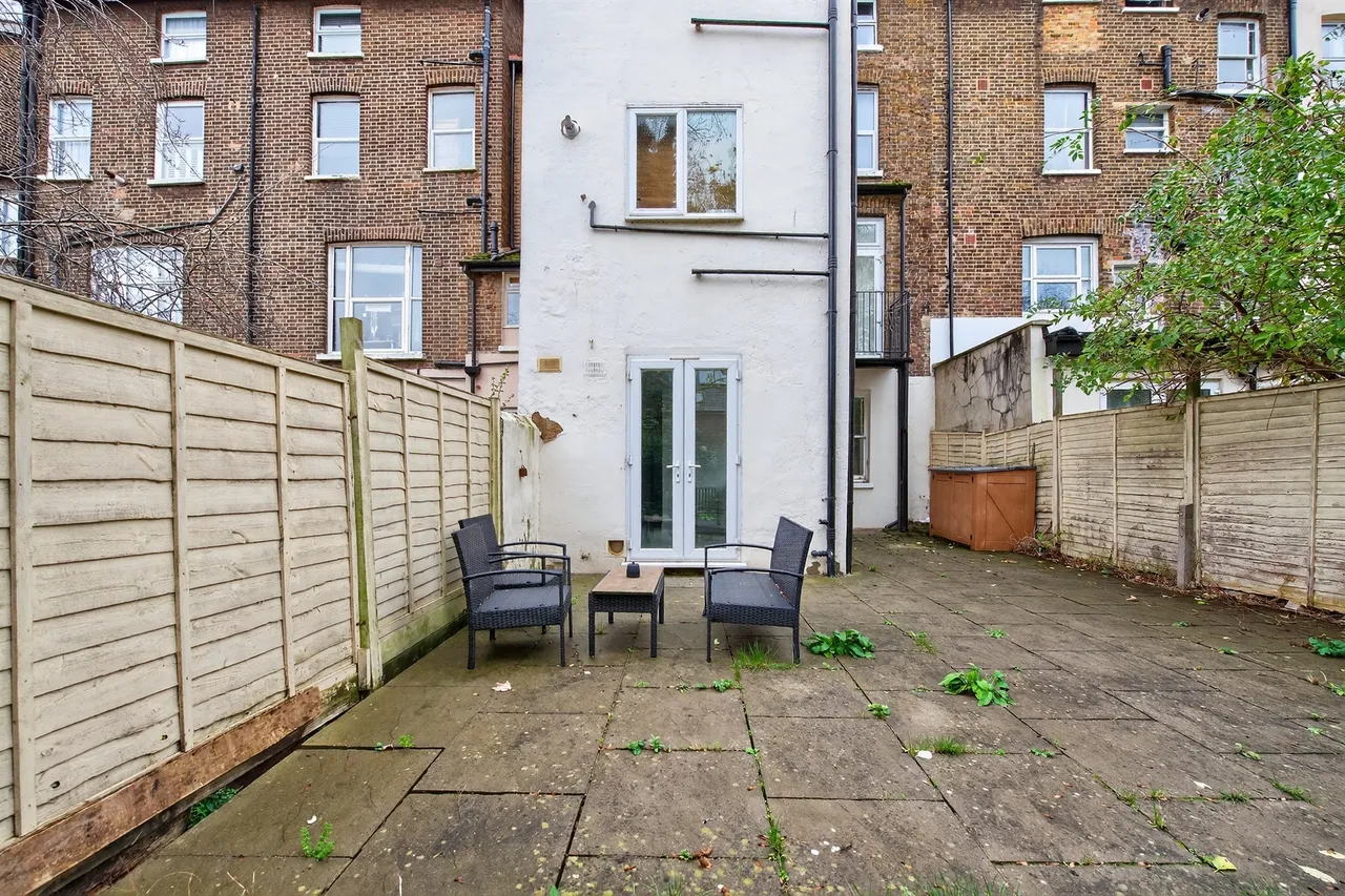 St. James's Road, Croydon, photo 6