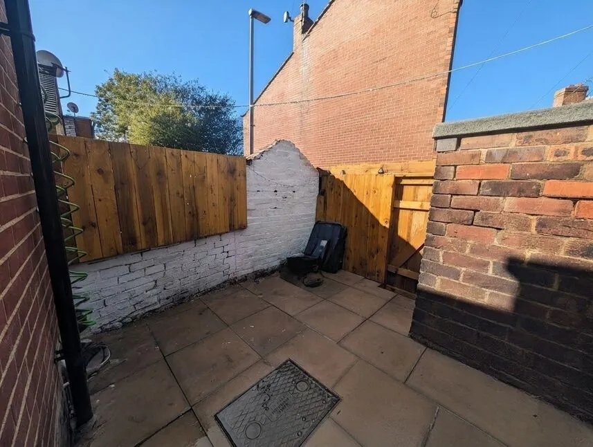 Bycars Road, Stoke-on-Trent, Staffordshire, ST6, photo 9