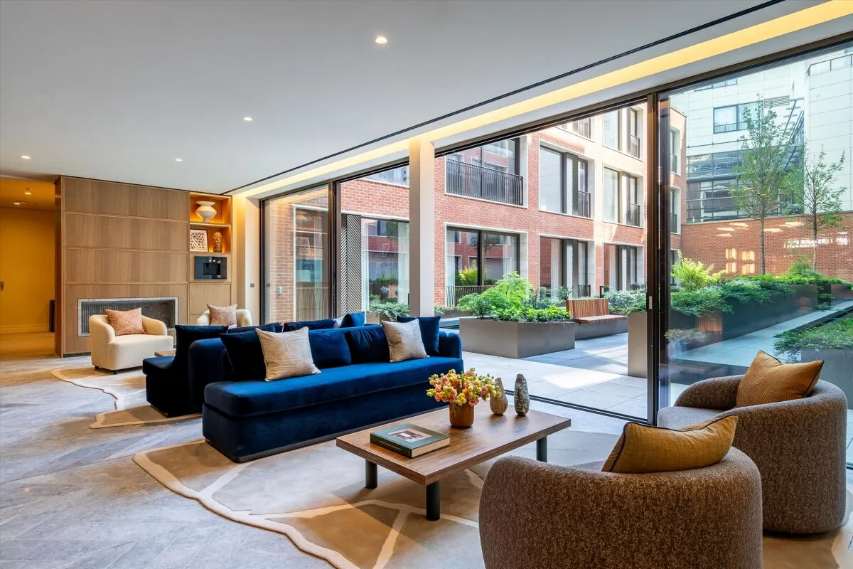 One Carrington Street, Mayfair, W1J, photo 2