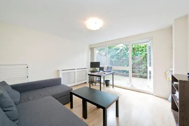 2 bed flat for sale, Camden Road, Camden, NW1