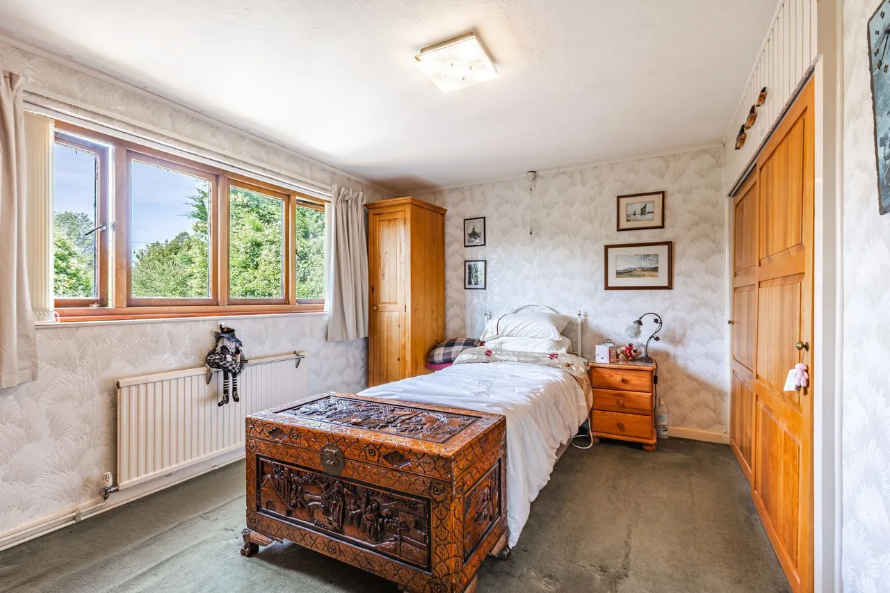 Award Winning Detached Family Home in, photo 12