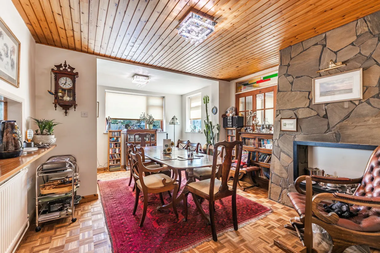 Award Winning Detached Family Home in, photo 6