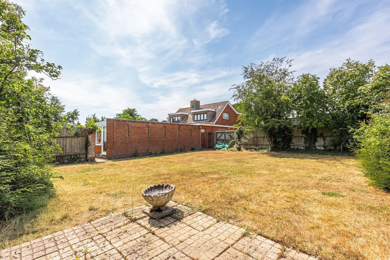 Award Winning Detached Family Home in, photo 16