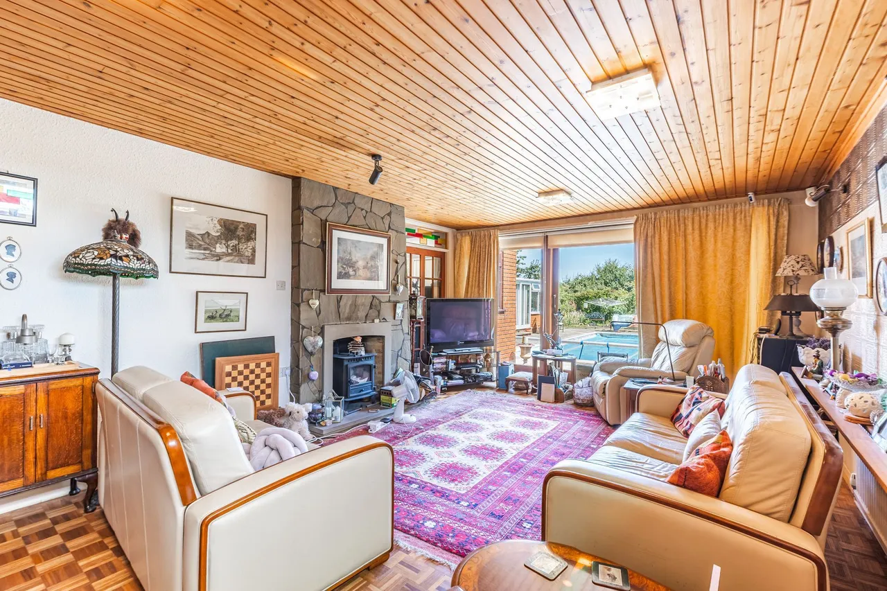 Award Winning Detached Family Home in, photo 5