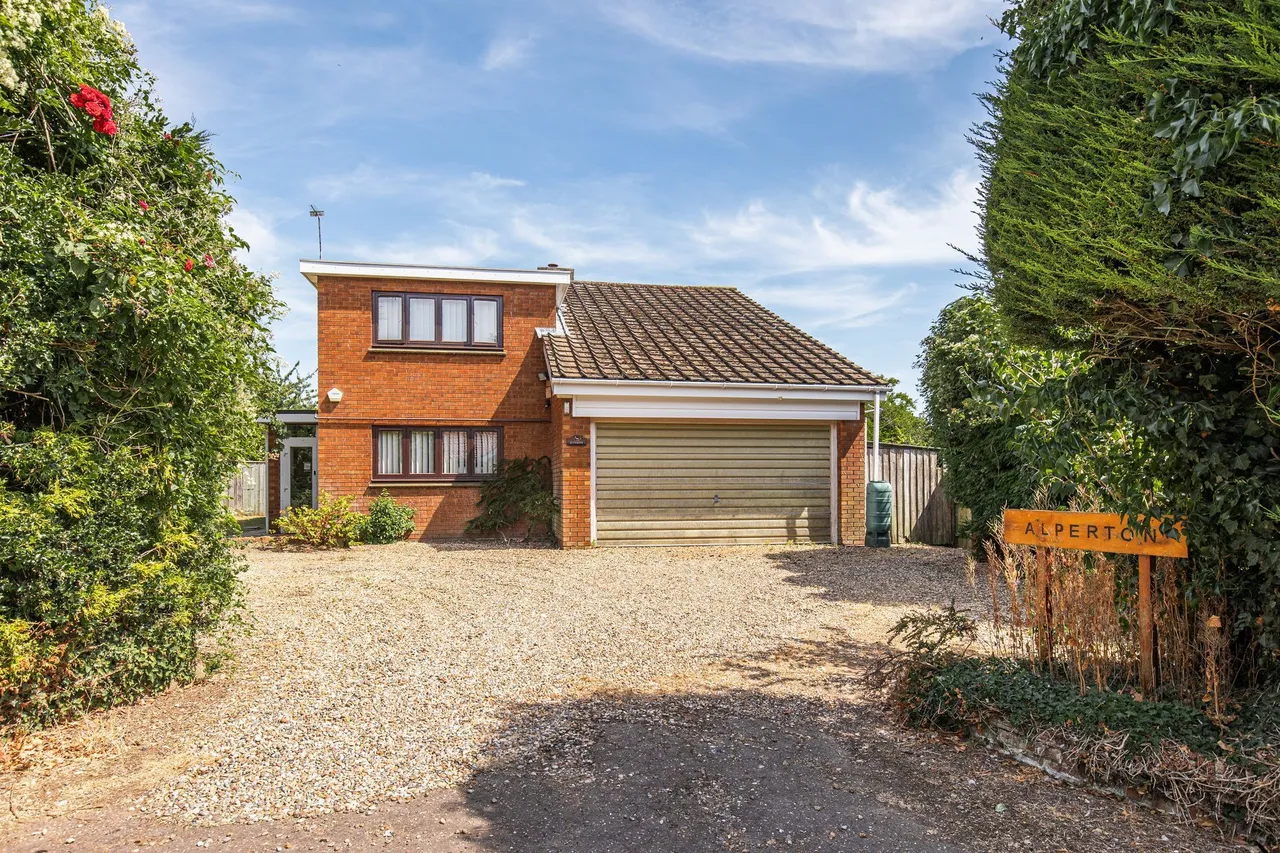 Award Winning Detached Family Home in, photo 15