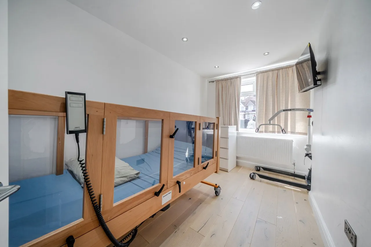 Southend Lane, SE6, photo 19
