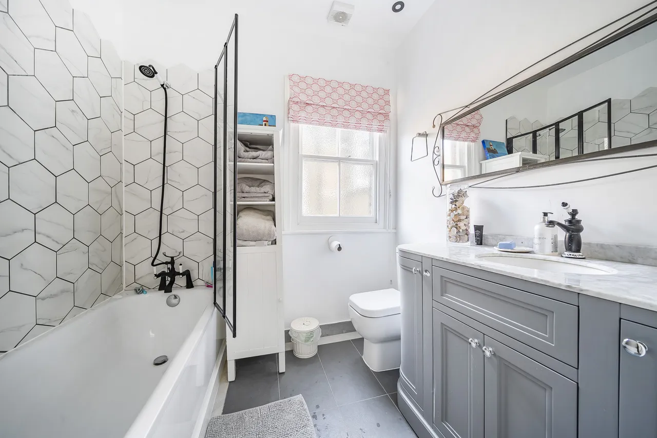 20 Priory Avenue, London, photo 9