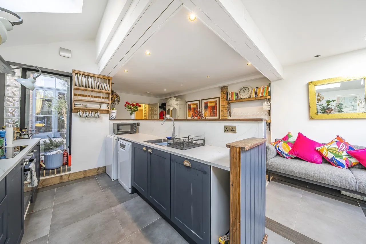 20 Priory Avenue, London, photo 5