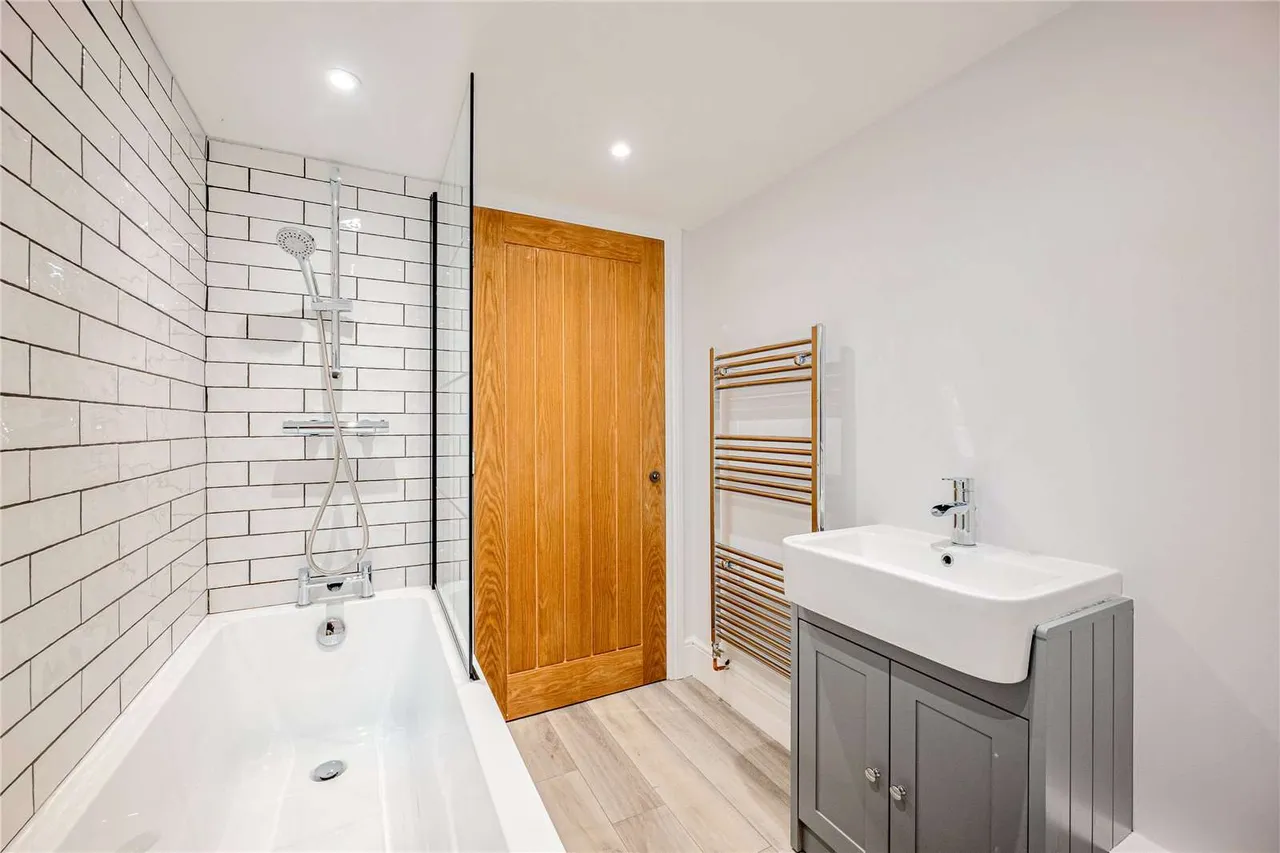 North Street, Fontmell Magna, SP7, photo 17