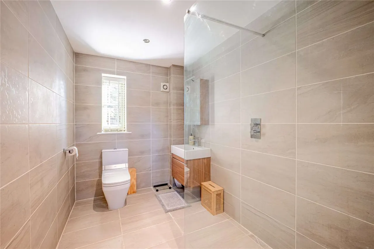 North Street, Fontmell Magna, SP7, photo 15